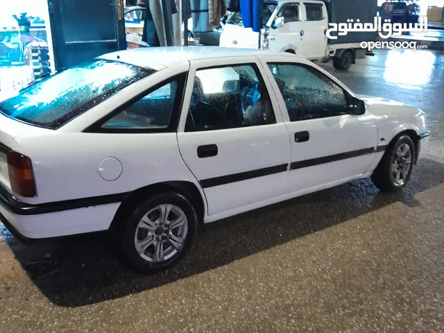 Opel Vectra 1990 in Irbid