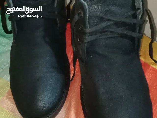 بوت رقبه جوخ شمواه اسود مقاس 44 حاله جيده جدا وسعر لقطه
