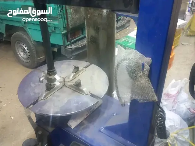 ماكينة فك و تركيب جنوط apt  السعر 32500ج