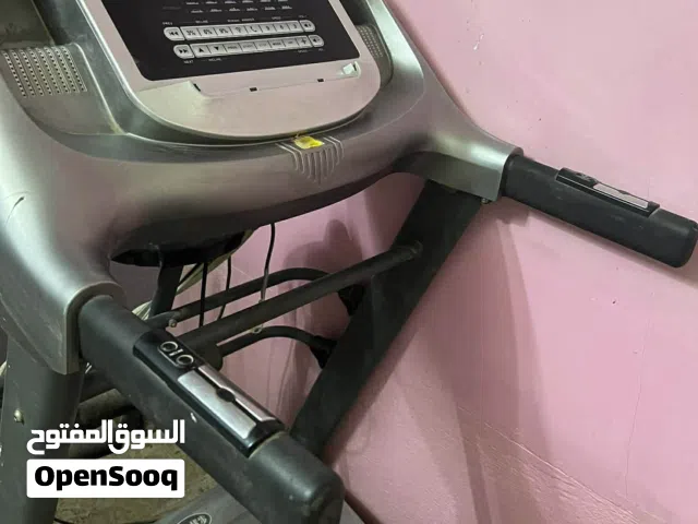جهاز جري مستعمل نضيف