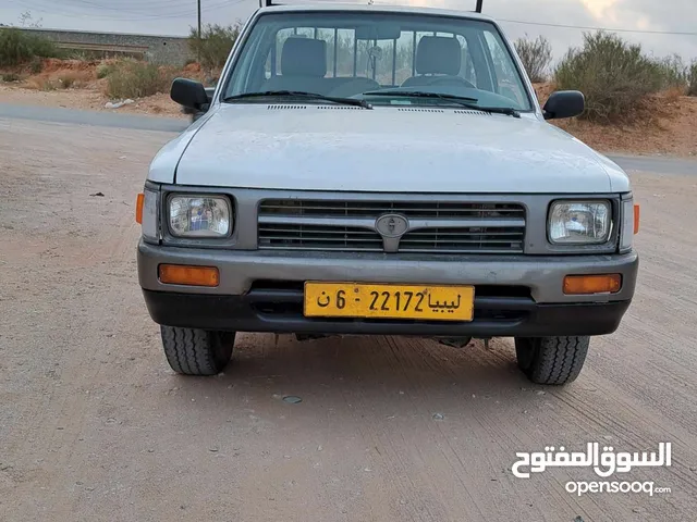 Used Toyota Hilux in Qasr Al-Akhiar