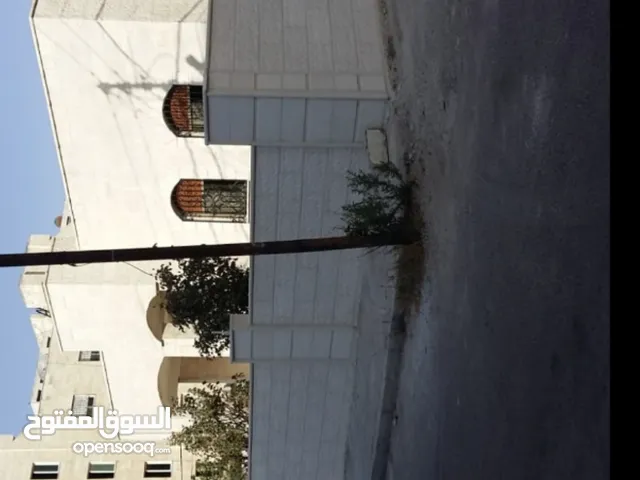 270 m2 4 Bedrooms Townhouse for Sale in Irbid Al Hay Al Sharqy