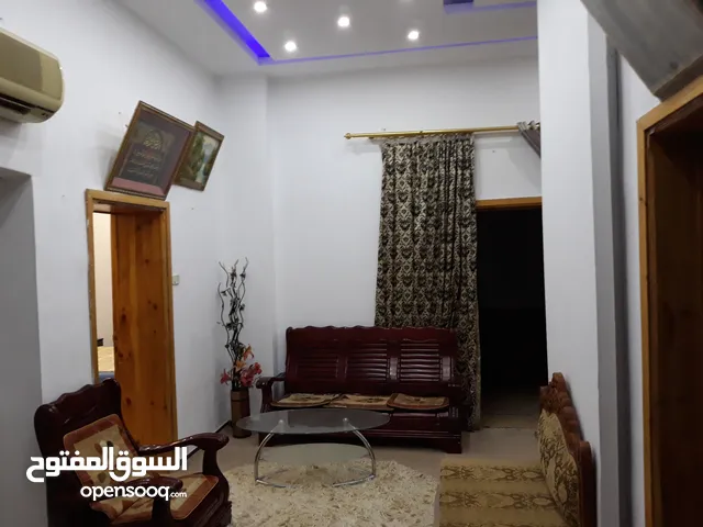 600 m2 3 Bedrooms Townhouse for Rent in Tripoli Al-Hani