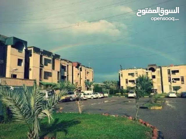 شقة للبيع محدثة 100 متر / بغداد حي السلام ( حي الجهاد )