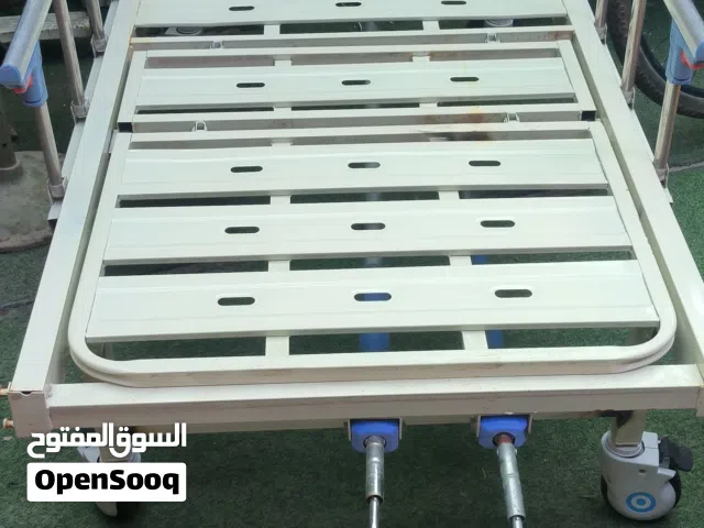سرير طبي للمرضى