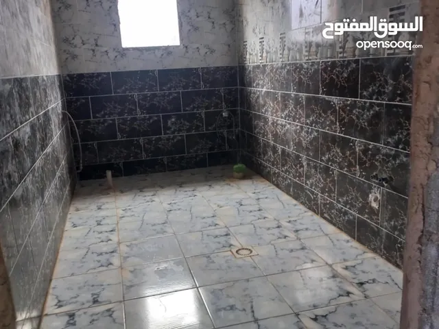 منزل املعق الداخل والبرا الميلولكا المطبخ والحمام راكبه المكان مثلت القيو يمين شارع جامع التوحيد