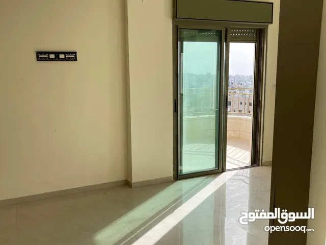 ثلاث غرف نوم غير مفروشة للايجار المصايف