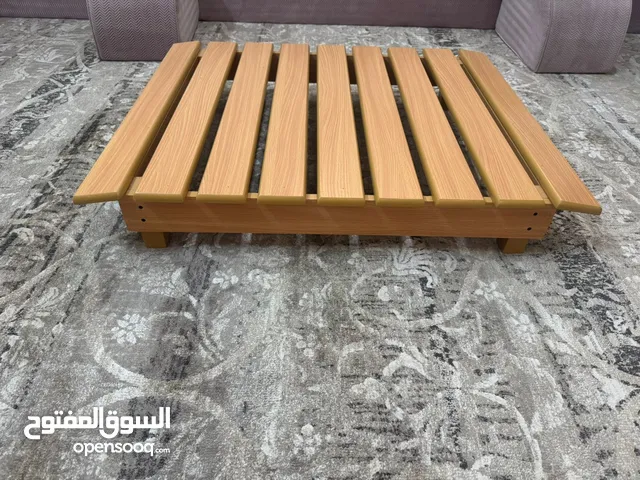 طاولة تفصيل نظيفة خشب أصلي في بريدة