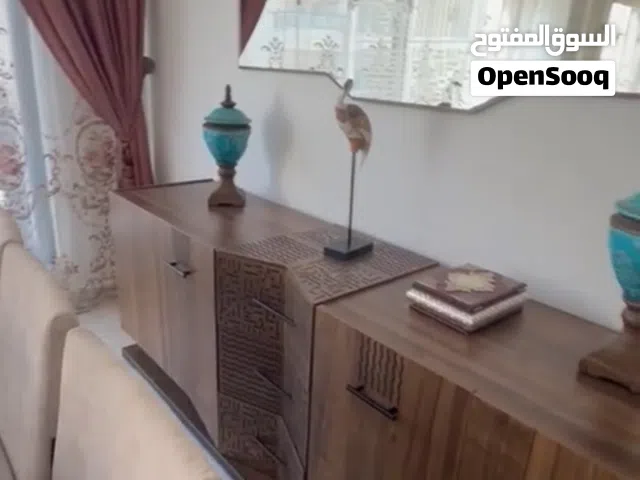 طقم ضيوف و طاوله سفره من ميداس شبه جديد مستعمل خفيف جدا