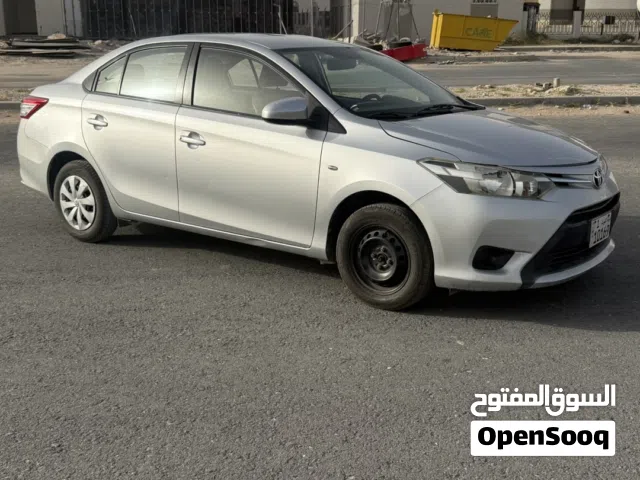 تويوتا يارس2014