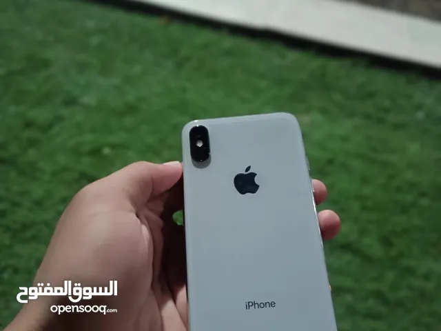 Apple iPhone X 64 GB in Al Dakhiliya