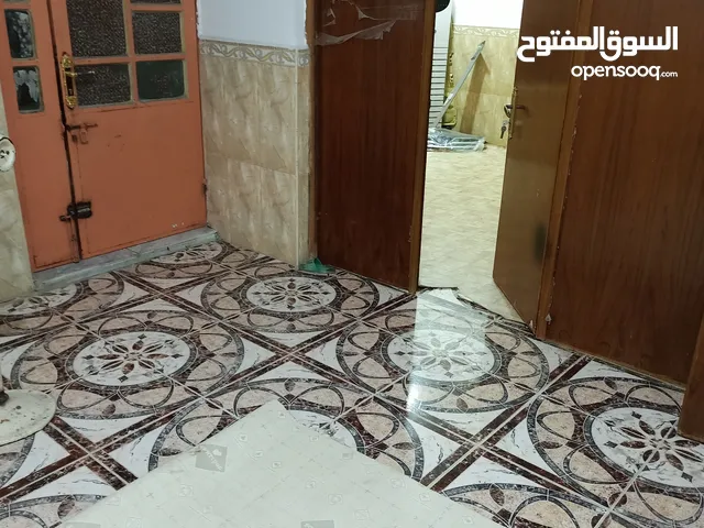 180 m2 3 Bedrooms Villa for Rent in Basra Qibla