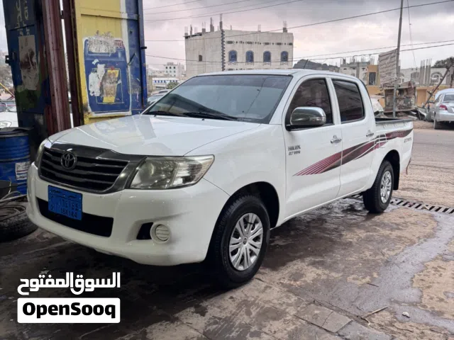 2012 Toyota Hilux GLX