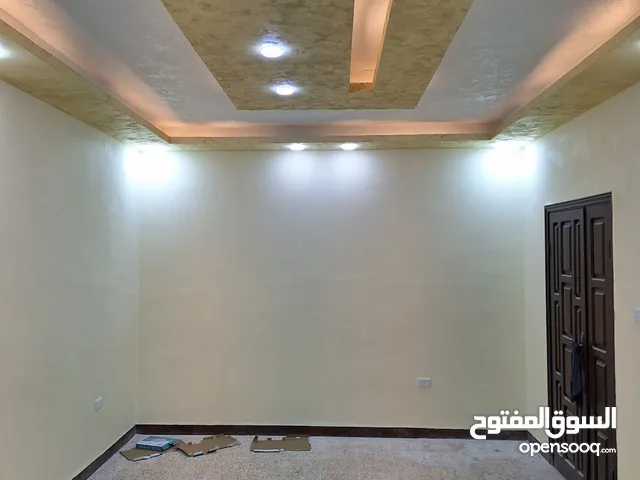 31000m2 3 Bedrooms Apartments for Sale in Zarqa Al Zarqa Al Jadeedeh