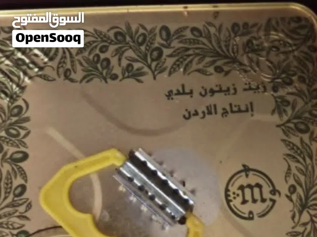 تنك زيت زيتون بلدي بعل من اراضي سال (إربد) عدد اثنين 2 من السنة الماضية