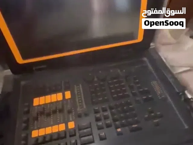 جهاز تحكم بإضاءة المسارح والقاعات نظام حديث