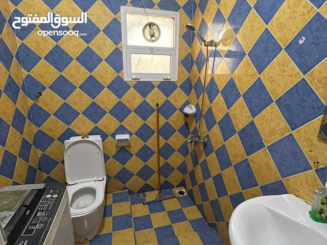 90 m2 1 Bedroom Apartments for Rent in Muscat Al Mawaleh