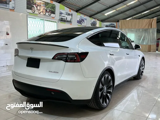 TESLA MODEL Y 2022 Performance غير مجمركة تصلح للاعفاءات