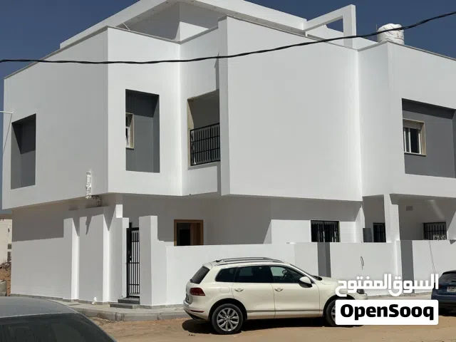220 m2 5 Bedrooms Apartments for Rent in Tripoli Al-Serraj
