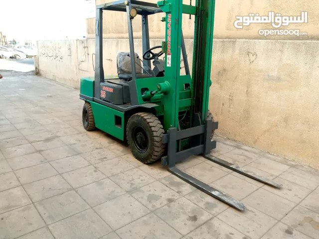 2004 Forklift Lift Equipment in Amman