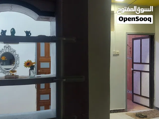 شقه لوكس للبيع خط عدن تعز موقع ممتاز