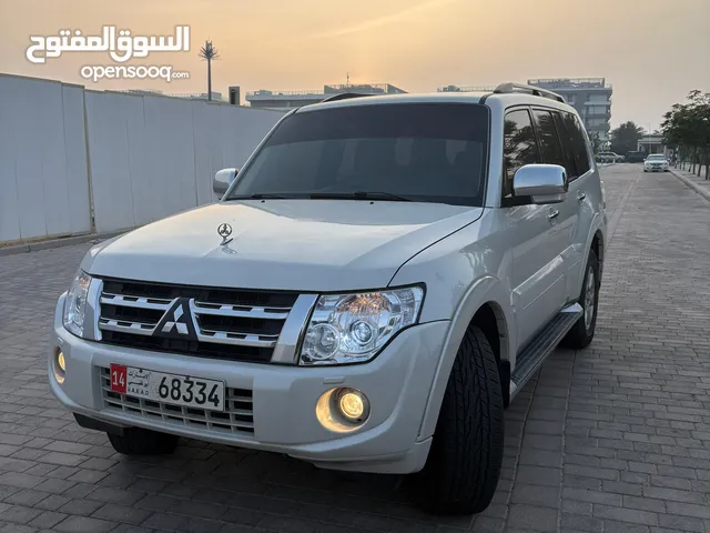 Pajero 2014  Model 3.5 GLS Full option for sale