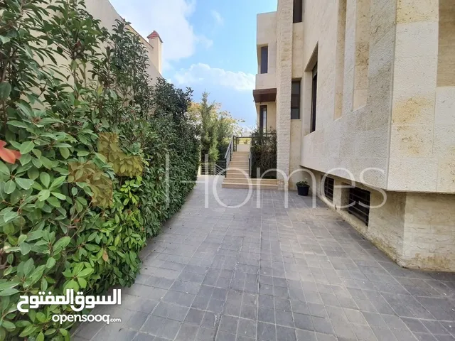 520 m2 5 Bedrooms Villa for Rent in Amman Dabouq