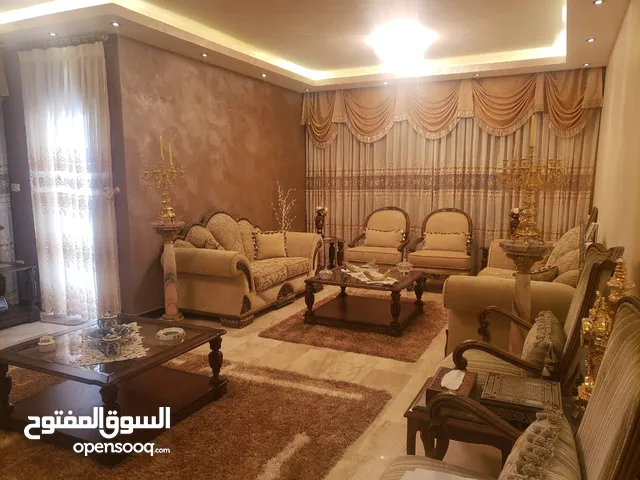 196m2 3 Bedrooms Apartments for Sale in Amman Khalda