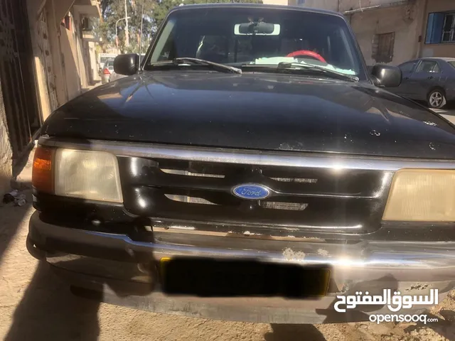 فورد رانجر ساحلية قبينة وربع