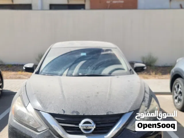 2017 نيسان التيما SL