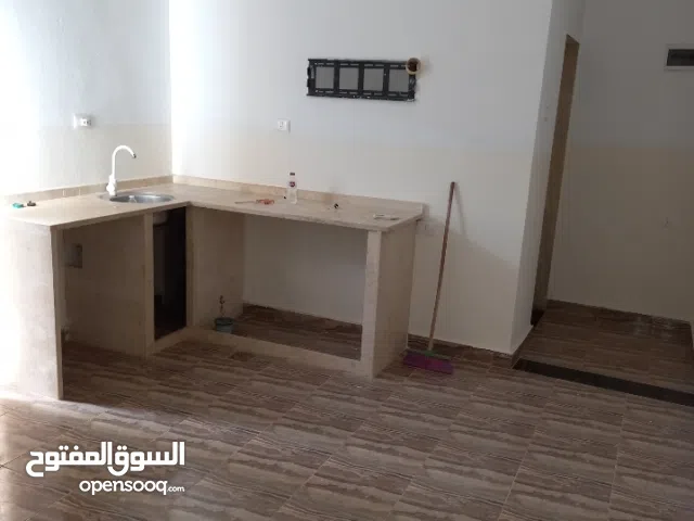 Unfurnished Yearly in Tripoli Qerqarish