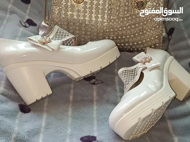 White Comfort Shoes in Amman