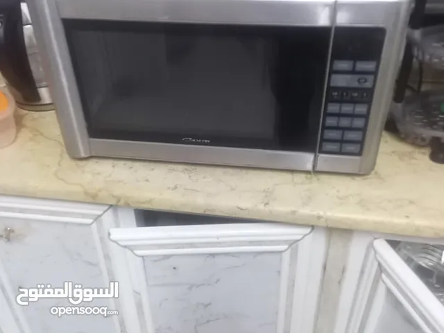 غساله شبه جديده لسه بجلاتينها الغساله بتجنن سبه كيلو للبيع بسعر البلاش اباقل من نص السعر المستعمل جل