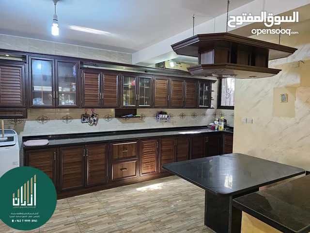 225 m2 4 Bedrooms Townhouse for Sale in Amman Abu Nsair