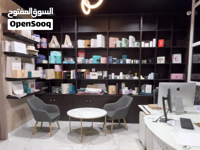 محل تجاري مع فترة سماح للإيجار في الشويخ الصناعية