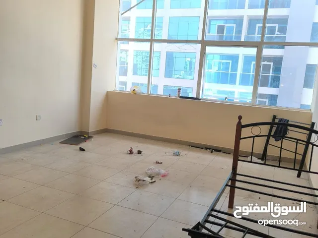 2000ft 3 Bedrooms Apartments for Rent in Ajman Al Rashidiya