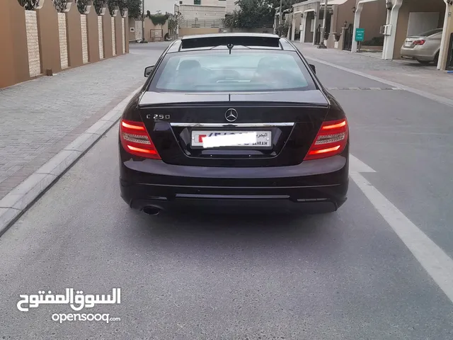 Mercedes Benz C-Class 2012 in Northern Governorate