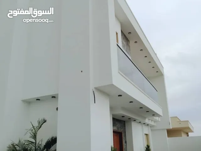 580 m2 4 Bedrooms Villa for Sale in Tripoli Ain Zara