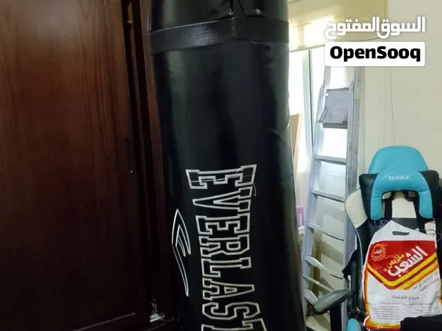 كيس ملاكمه بحاله الوكاله