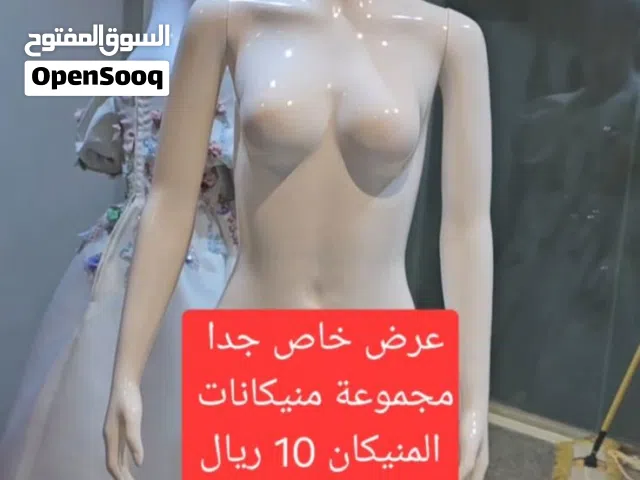 منيكان مجسم (مجسم للفستان) للبيع بحالة ممتازة