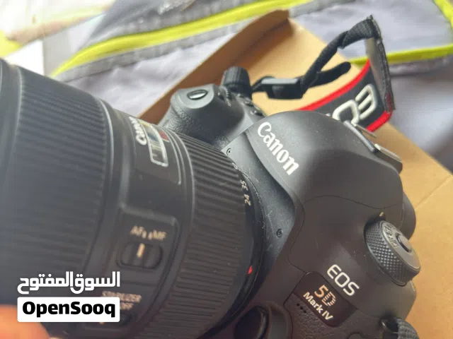 كاميرا كانون Eos 5D mark iv  معاها عدسة 24-105 F/4L