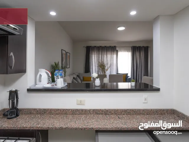 للايجار اليومى شقة فندقية   - بكمبوند بورتو نيو كايرو التجمع الخامس - الجامعة الامريكية السعر يومى