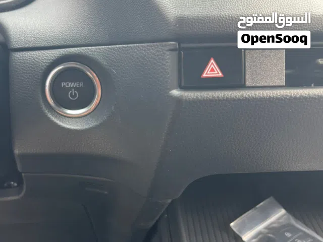 2025 تويوتا كورولا Cross
