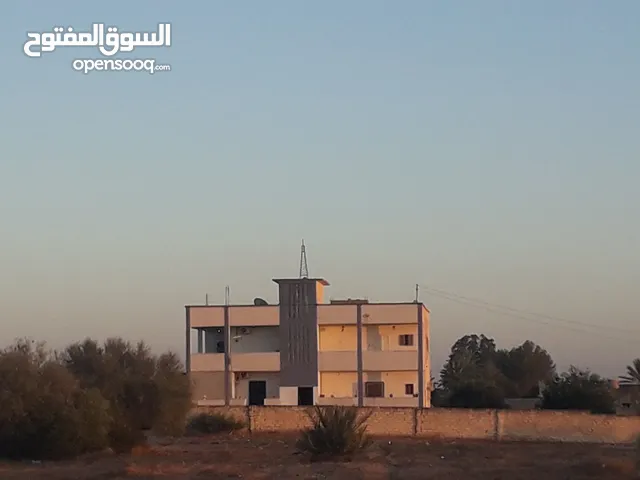 عماره سكنيه للبيع اربعه شقق