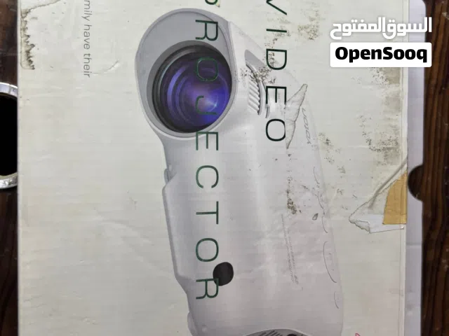 داتا شو مواصفات راقيه. كل غراضها وياها سعرها 100 الف