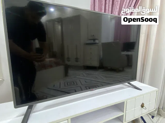� شاشة LG LED قياس 47 بوصة للبيع