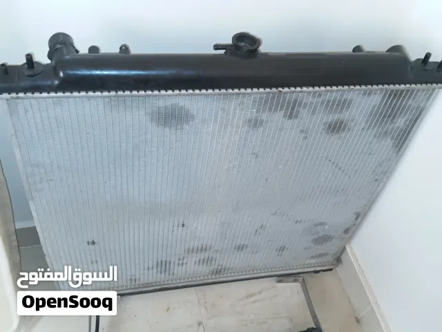 راديتر شبه جديدة مع كشاف