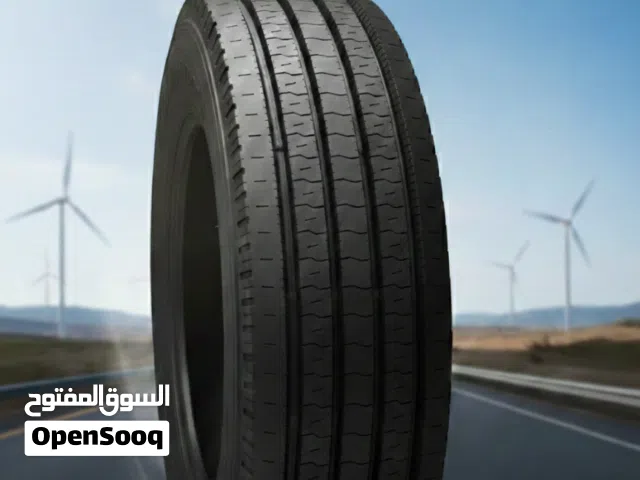 "إطار سايلون 215/70R17.5: متانة فائقة للمسافات الطويلة، وأمان يرافقك في كل رحلة."