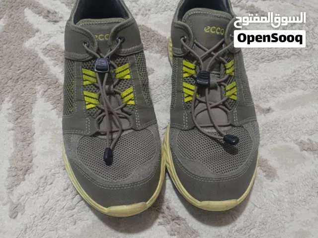 حذاء رجالي