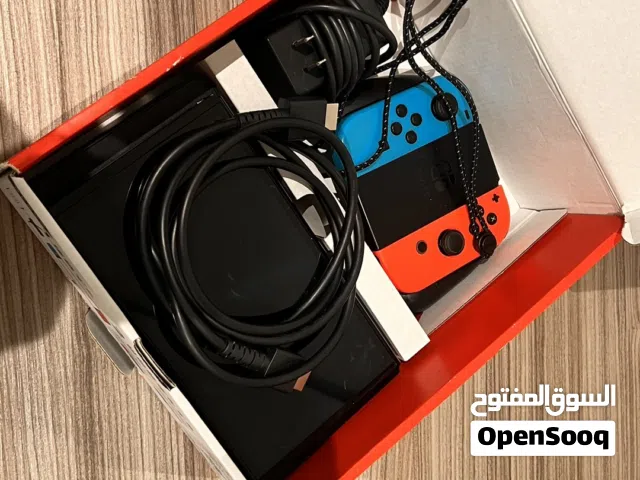 Nintendo switch oled مستعمل لمده شهر فقط